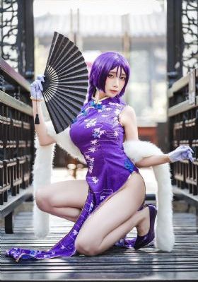 亚洲娇小和黑人_4K高清电影在线