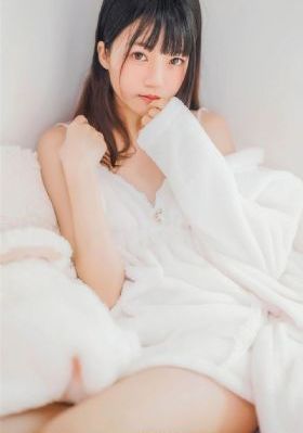 真人实拍女处破疼哭了_影视大全在线观看