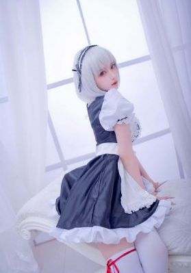 男人手伸进美女内衣揉我胸的视频_720全集免费播放